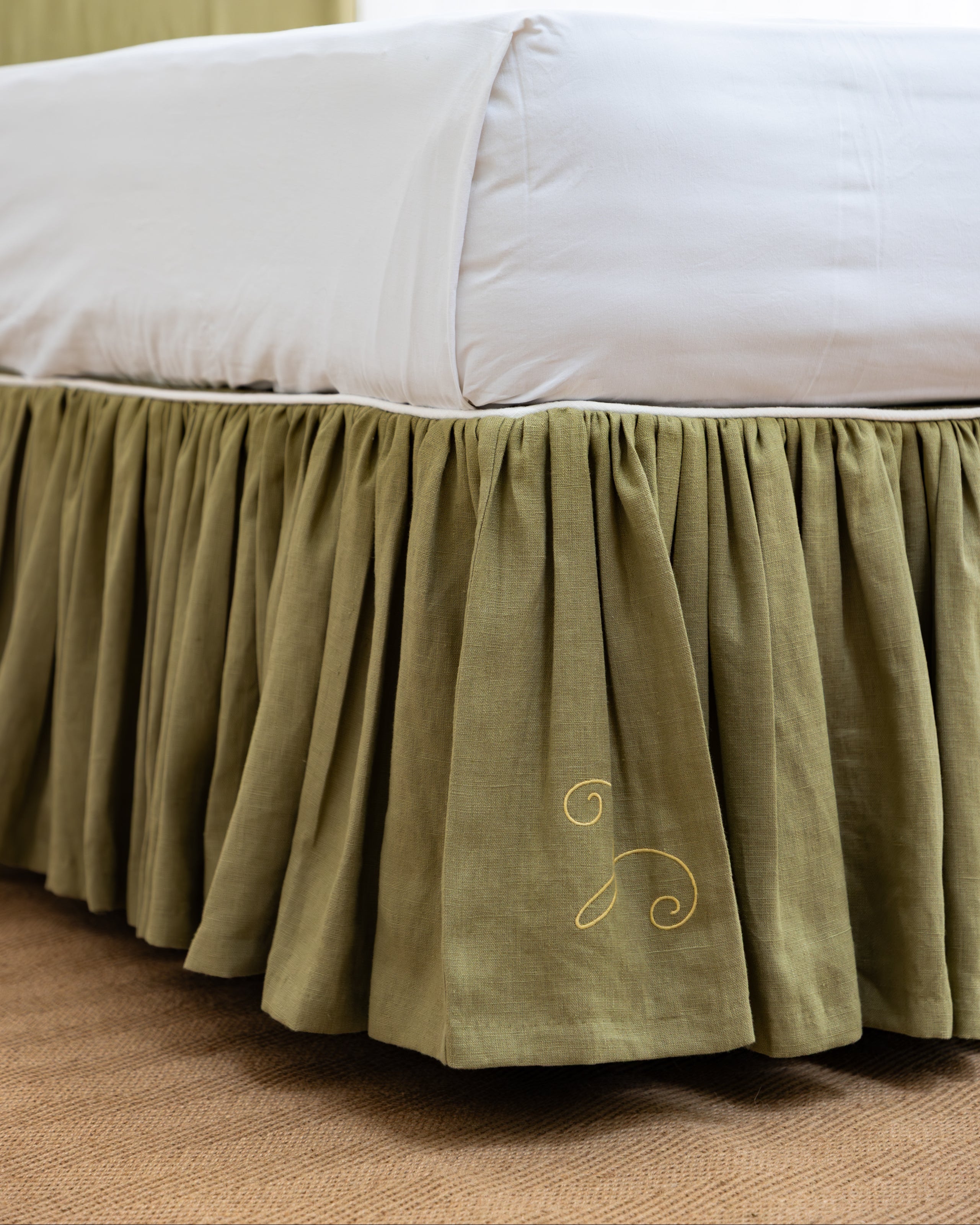 green bed valance